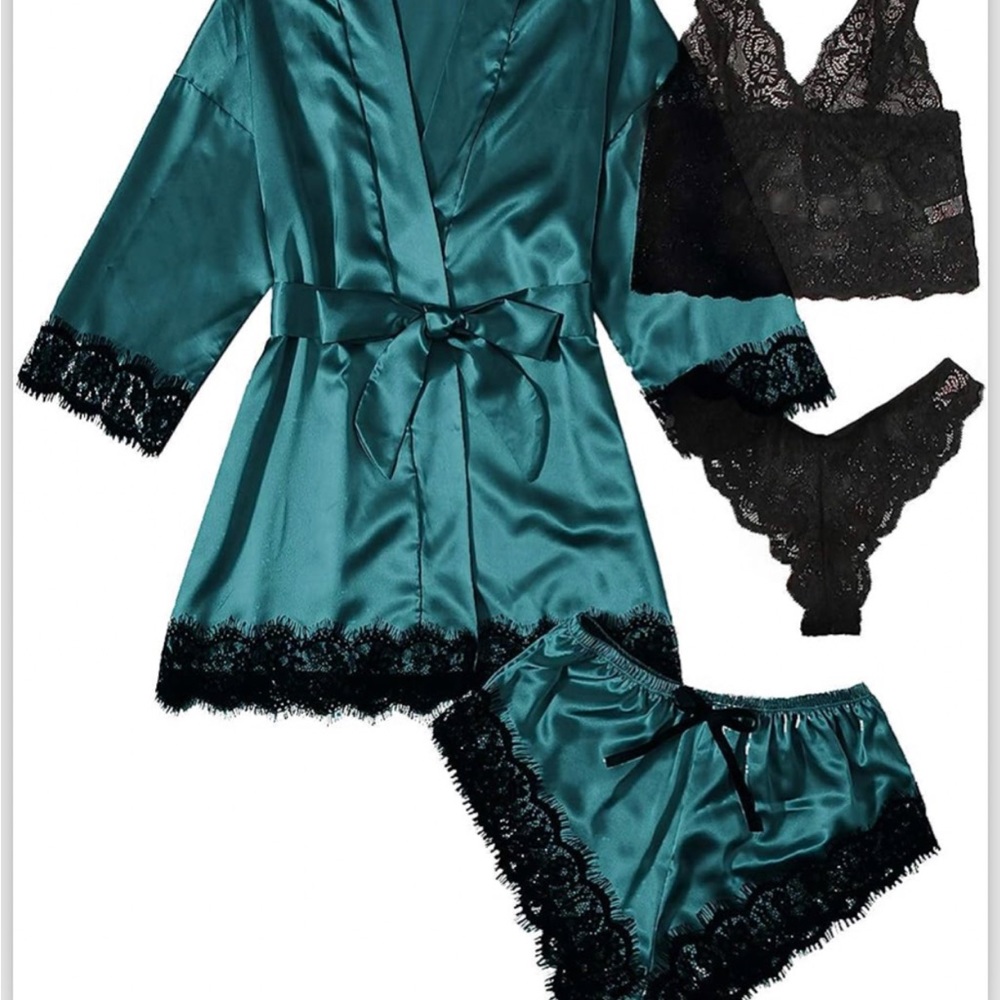 Robe & Shorts